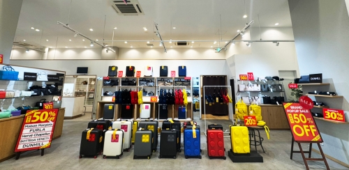 館內1樓期間限定POP UP!!