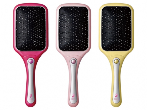 Brush esthetics that make your hair Sarah shine from the scalp to the tip of the hair.